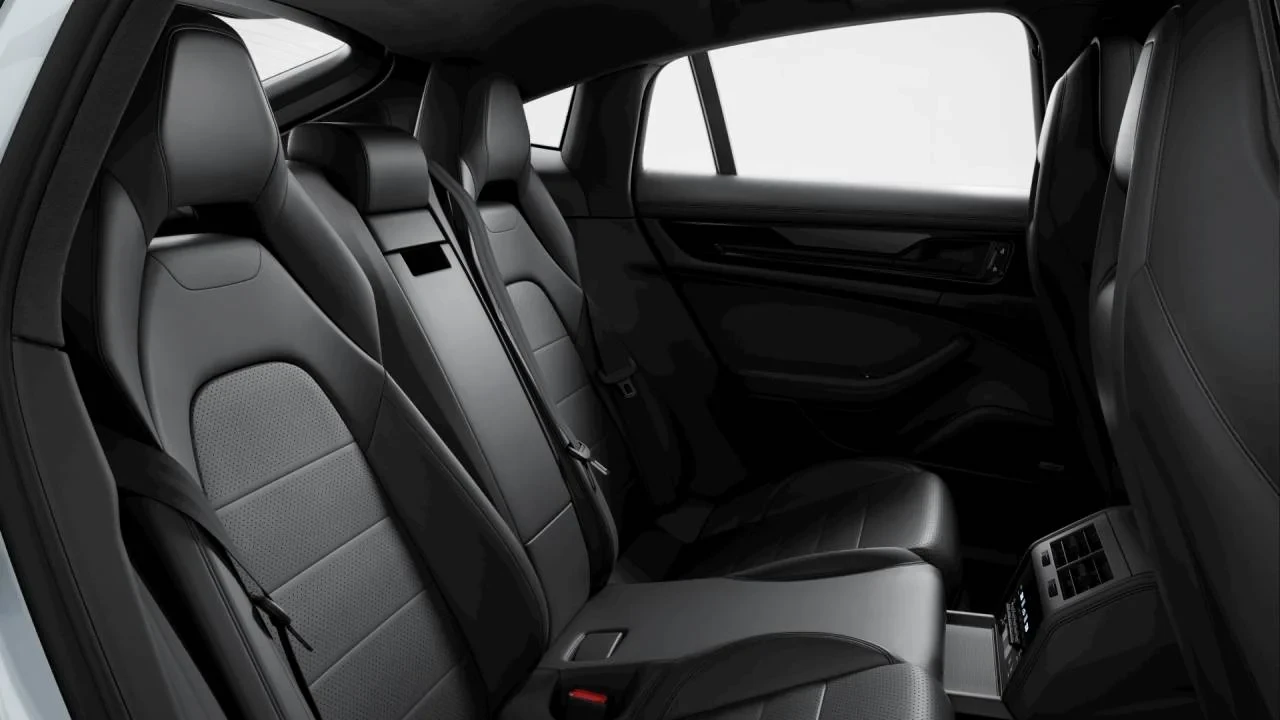 2026 Porsche Panamera - Image 10 of 10