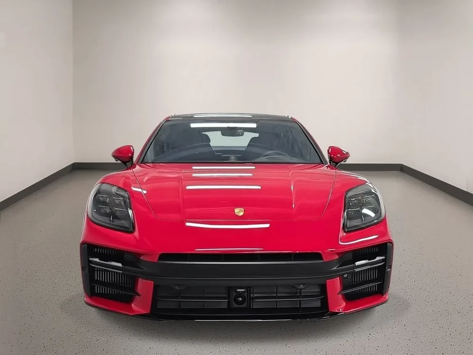 2026 Porsche Panamera - Image 9 of 31