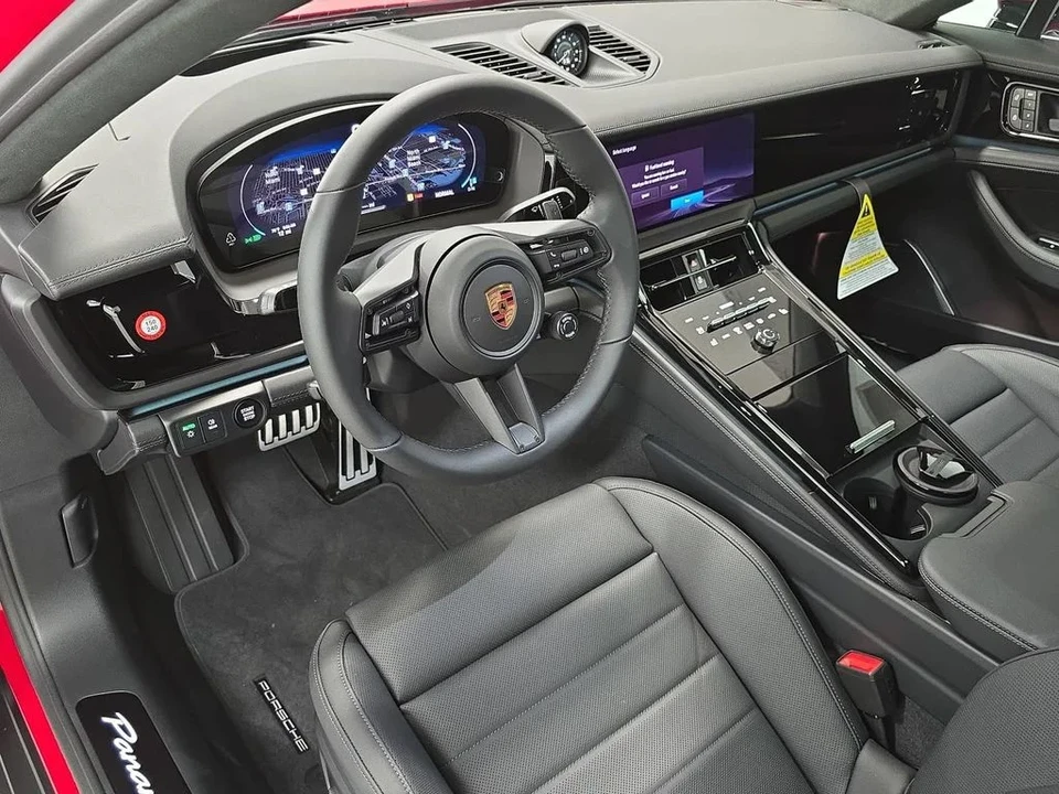 2026 Porsche Panamera - Image 4 of 31