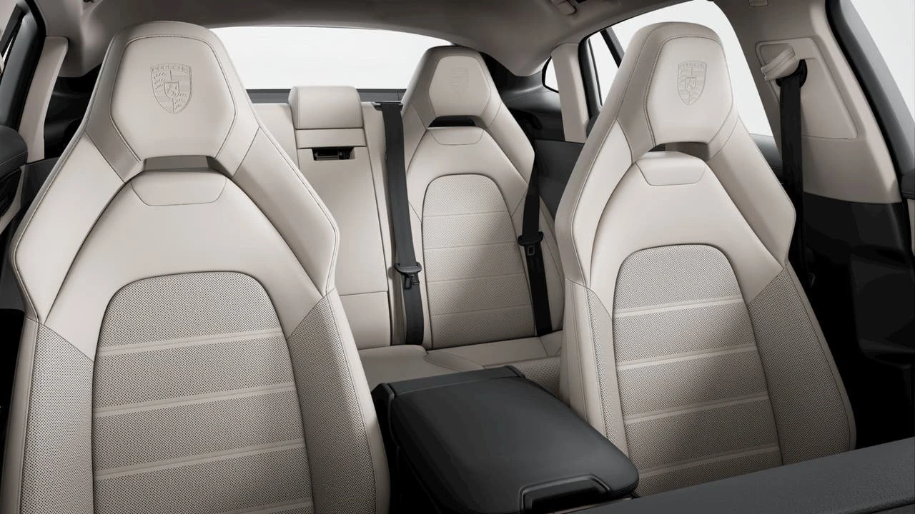 2026 Porsche 976 Panamera - Image 9 of 10