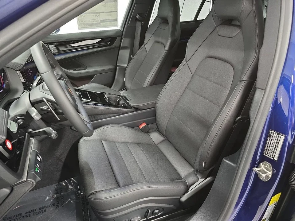 2026 Porsche 976 Panamera - Image 5 of 31