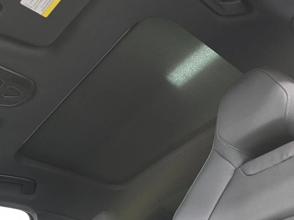 2026 Porsche 976 Panamera - Image 26 of 31