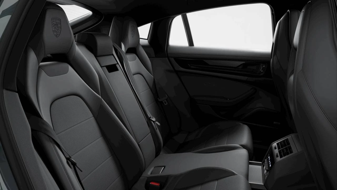 2026 Porsche Panamera - Image 10 of 10