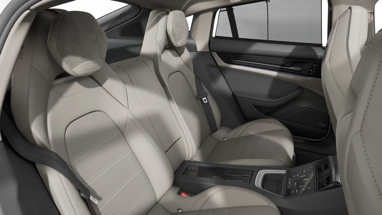 2026 Porsche 976 Panamera - Image 13 of 14