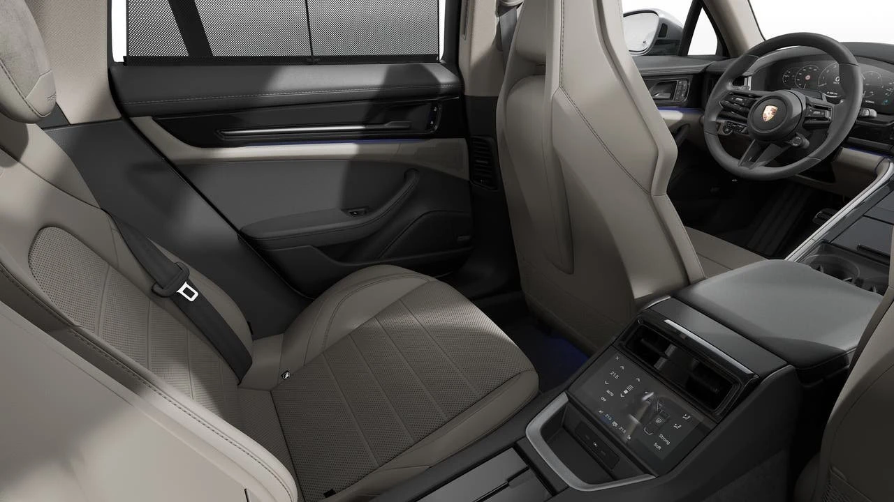 2026 Porsche 976 Panamera - Image 14 of 14