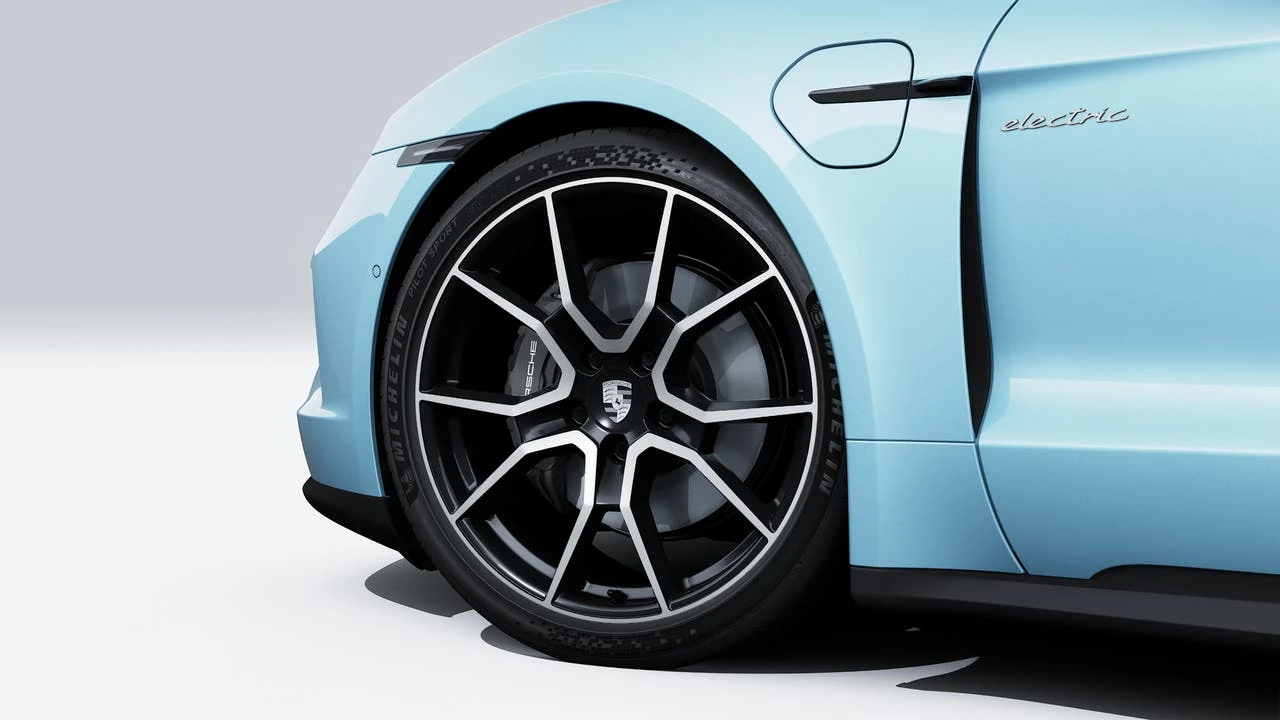2026 Porsche Taycan 4 - Image 10 of 14