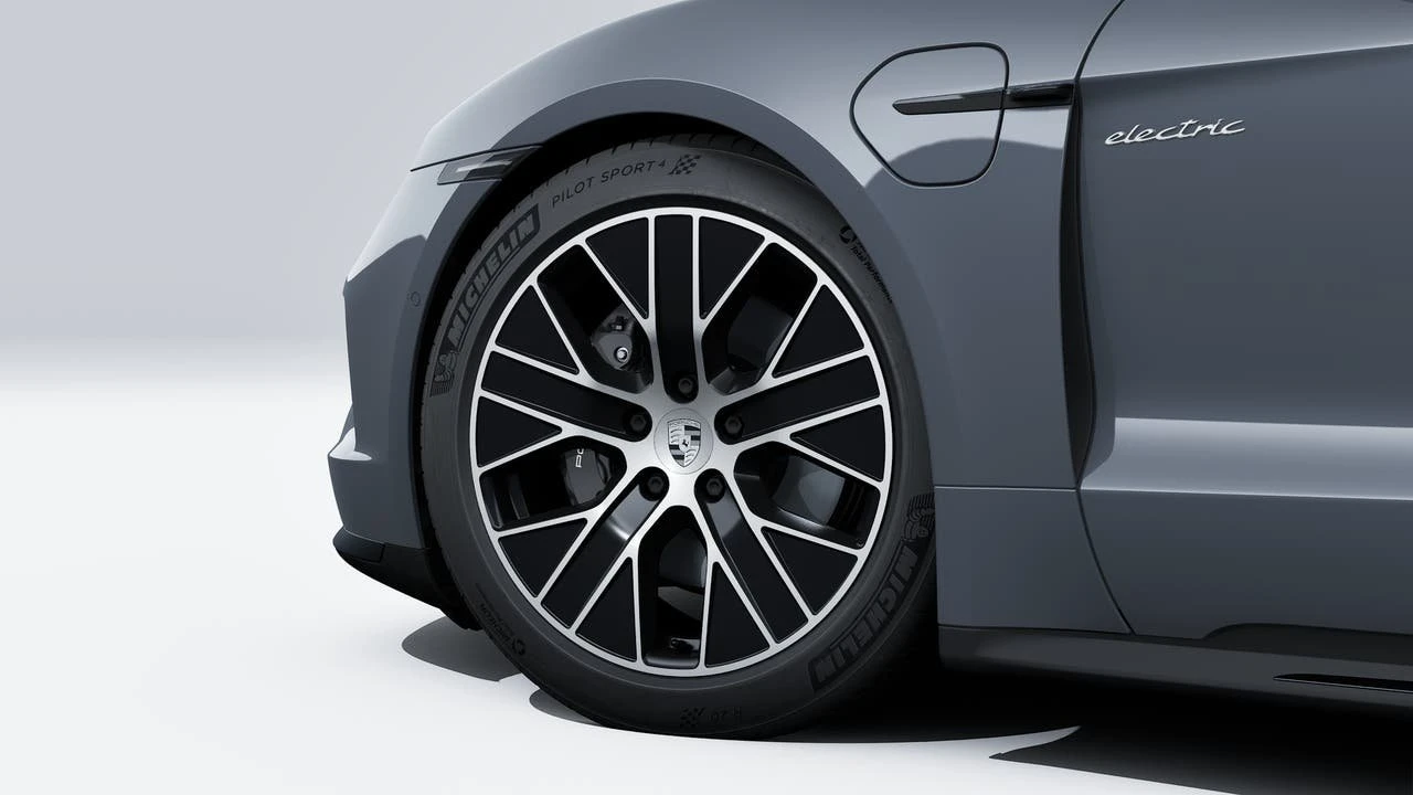 2026 Porsche Taycan 4 - Image 10 of 14