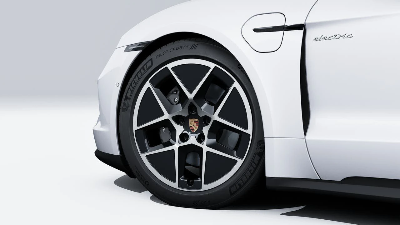 2026 Porsche Taycan 4 - Image 10 of 14
