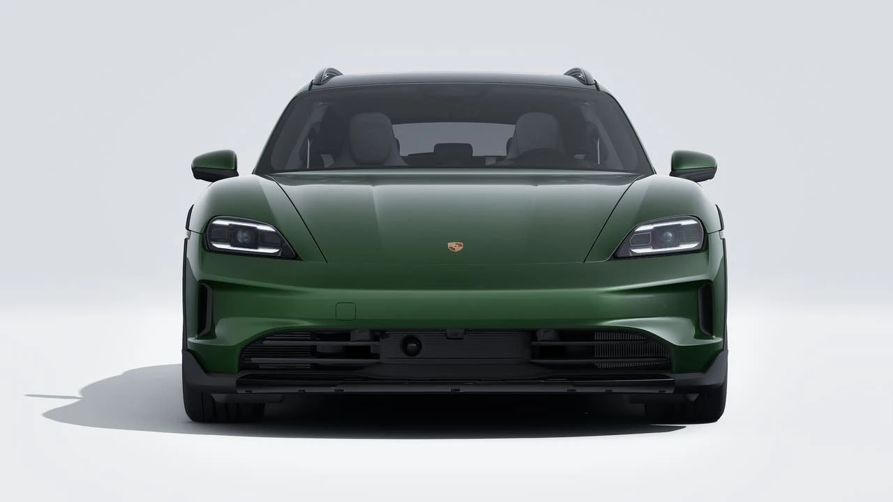 2026 Porsche Taycan Cross Turismo - Image 8 of 14