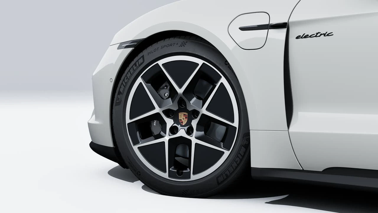2026 Porsche Taycan - Image 10 of 14