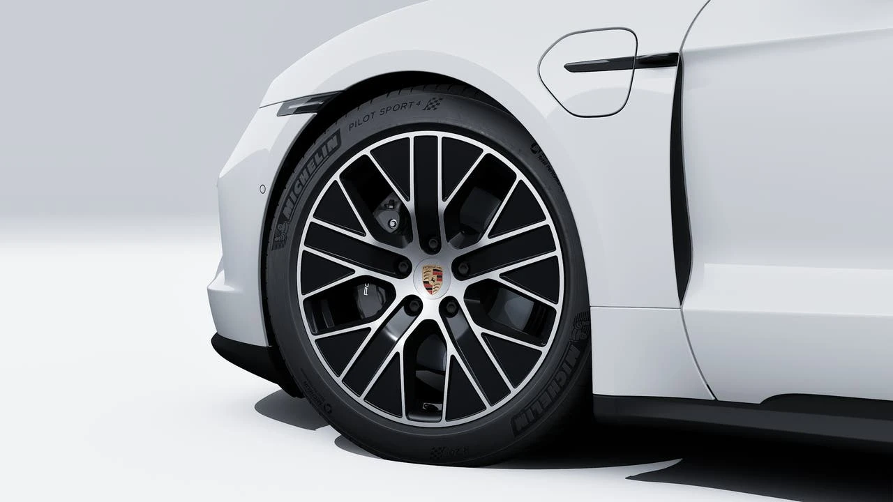 2026 Porsche Taycan - Image 10 of 14