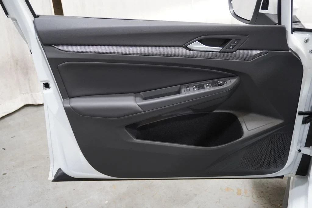 2026 Volkswagen GTI Mk8 - Image 28 of 31