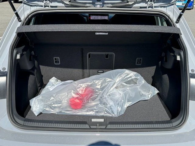 2026 Volkswagen GTI Mk8 - Image 10 of 21