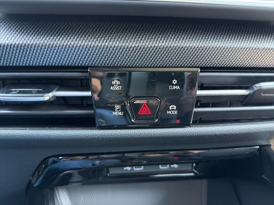 2026 Volkswagen Golf R Mk8 - Image 10 of 19