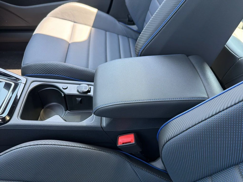 2026 Volkswagen Golf R Mk8 - Image 11 of 19