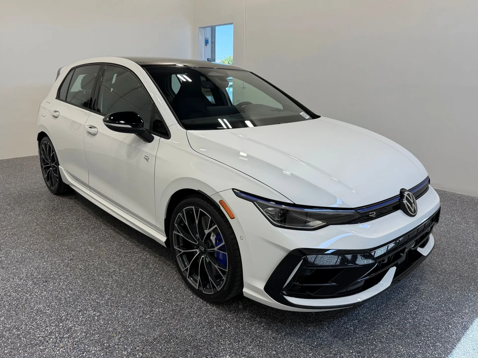 2026 Volkswagen Golf R Mk8 - Image 9 of 31