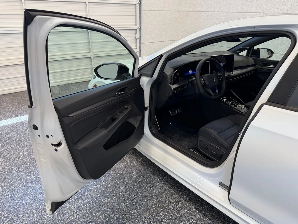 2026 Volkswagen Golf R Mk8 - Image 19 of 31
