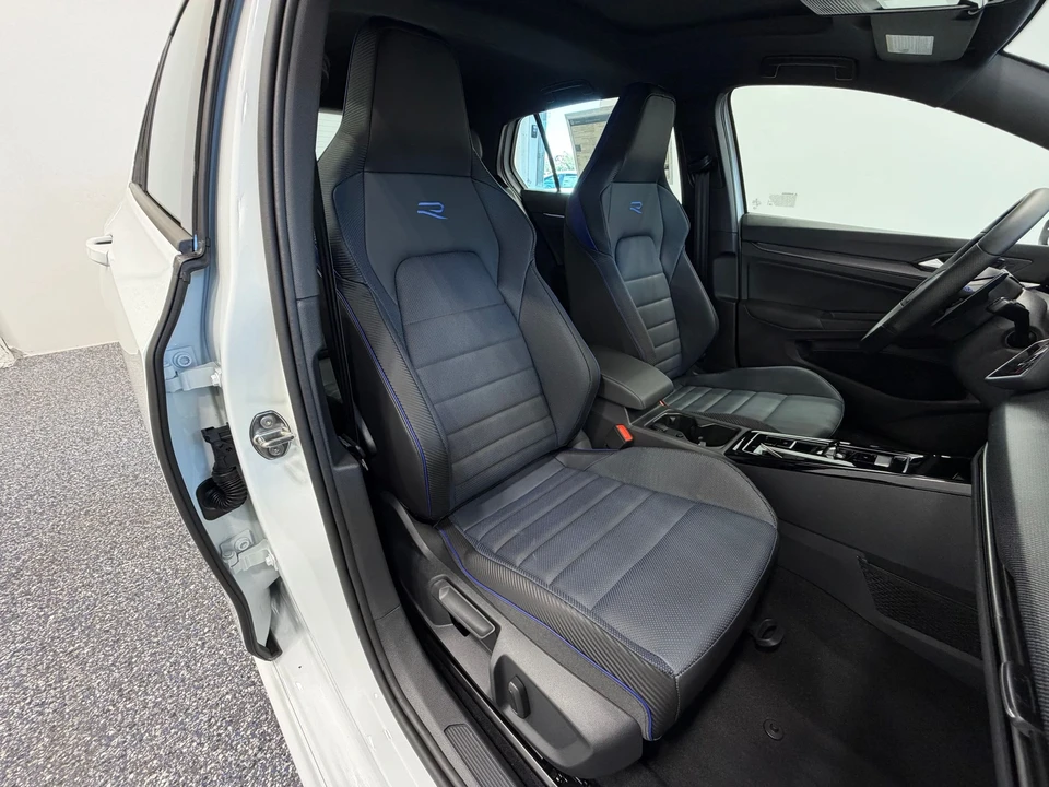 2026 Volkswagen Golf R Mk8 - Image 29 of 31