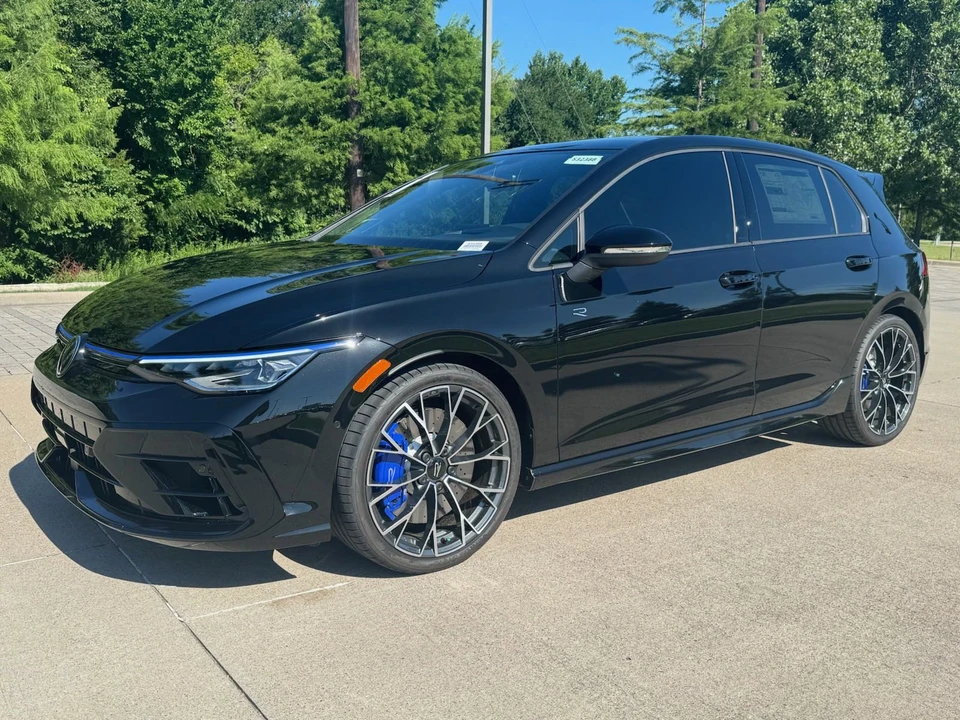 2026 Volkswagen Golf R Mk8 - Image 2 of 22