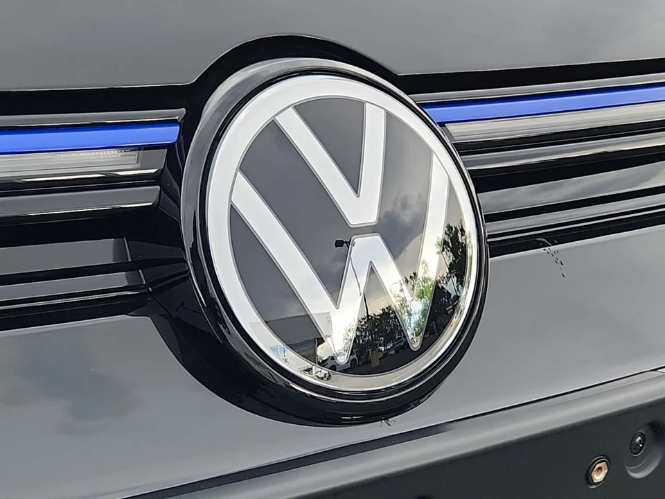 2026 Volkswagen Golf R Mk8 - Image 25 of 31
