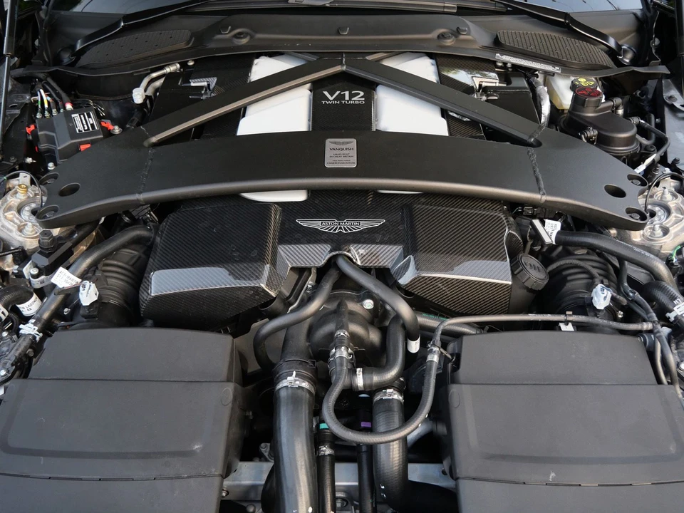 2027 Aston Martin Vanquish 3rd Gen - Image 23 of 27