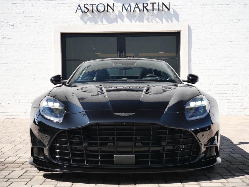 2027 Aston Martin Vanquish 3rd Gen - Image 7 of 27