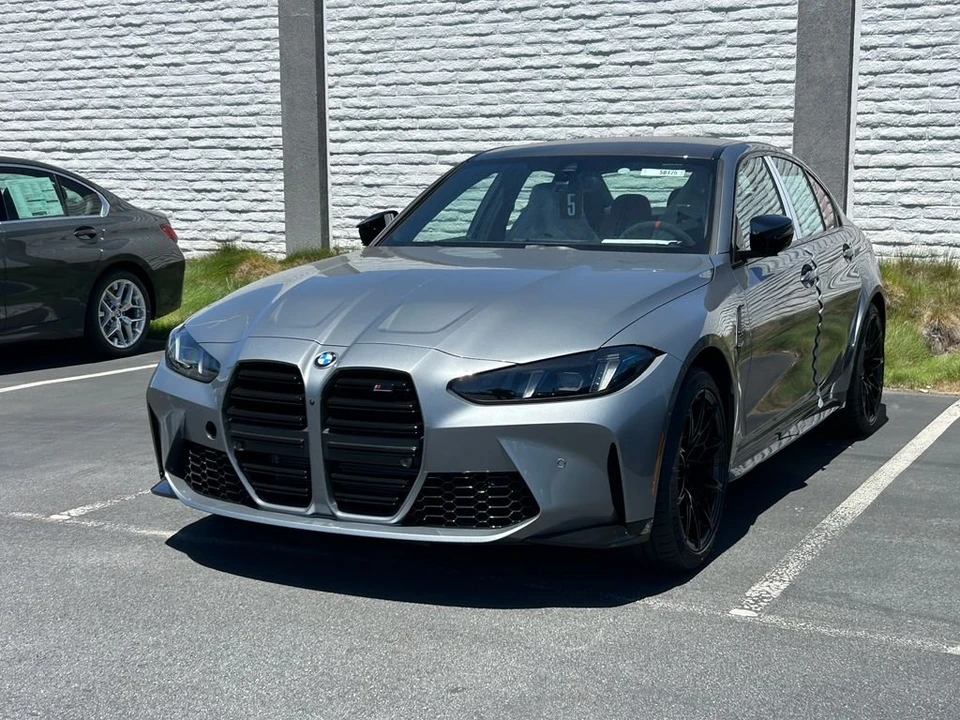 2027 BMW - Image 2 of 18
