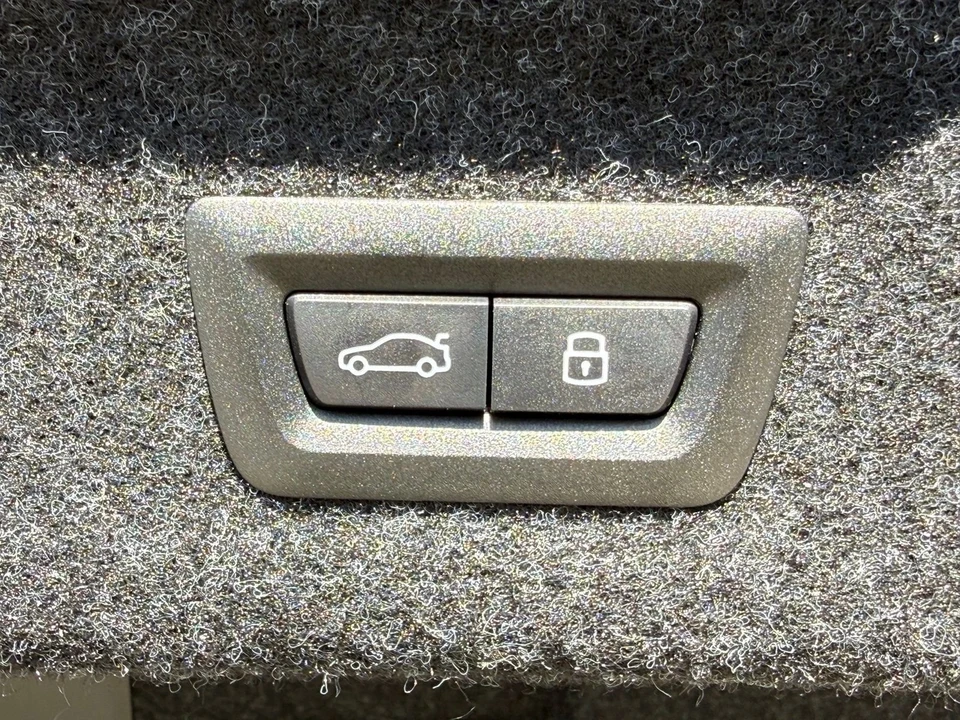 2027 BMW G82/G83 M4 - Image 16 of 29