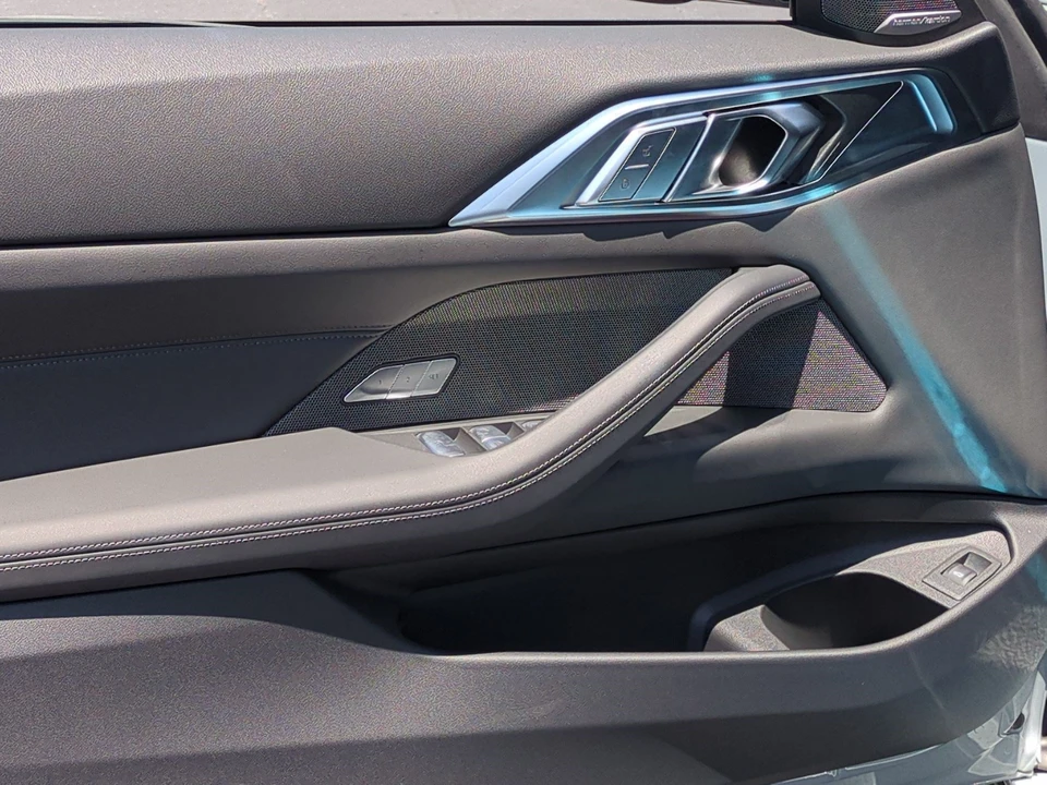 2027 BMW G82/G83 M4 - Image 14 of 31