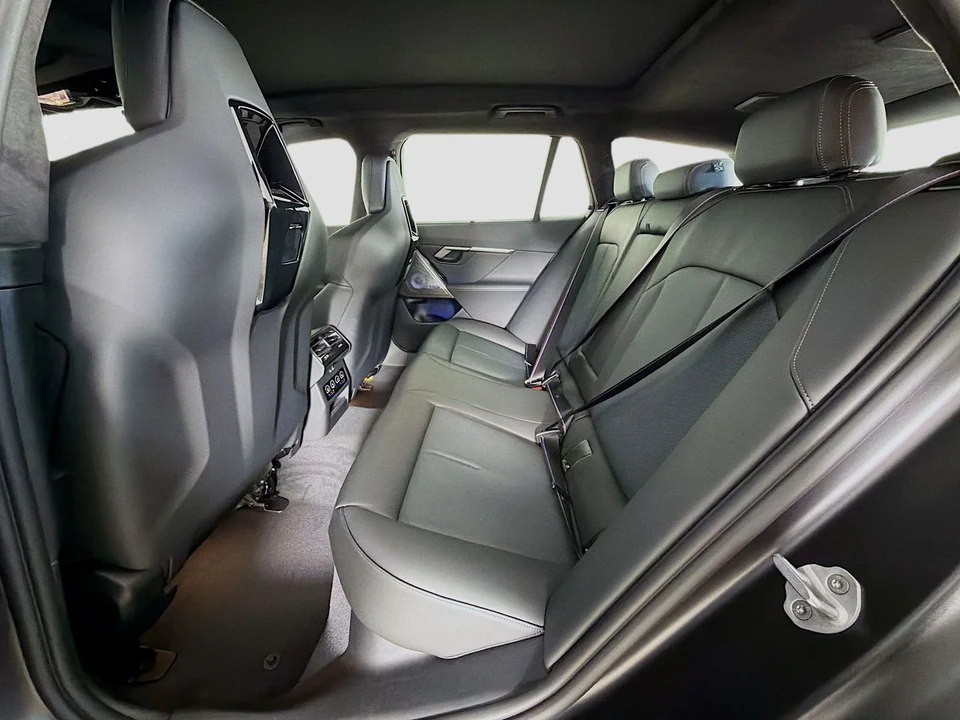 2027 BMW G90/G99 M5 - Image 26 of 31