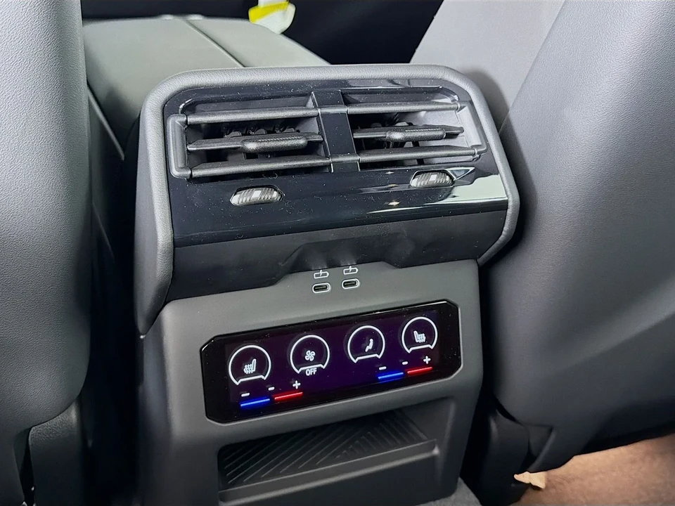 2027 BMW G90/G99 M5 - Image 27 of 31