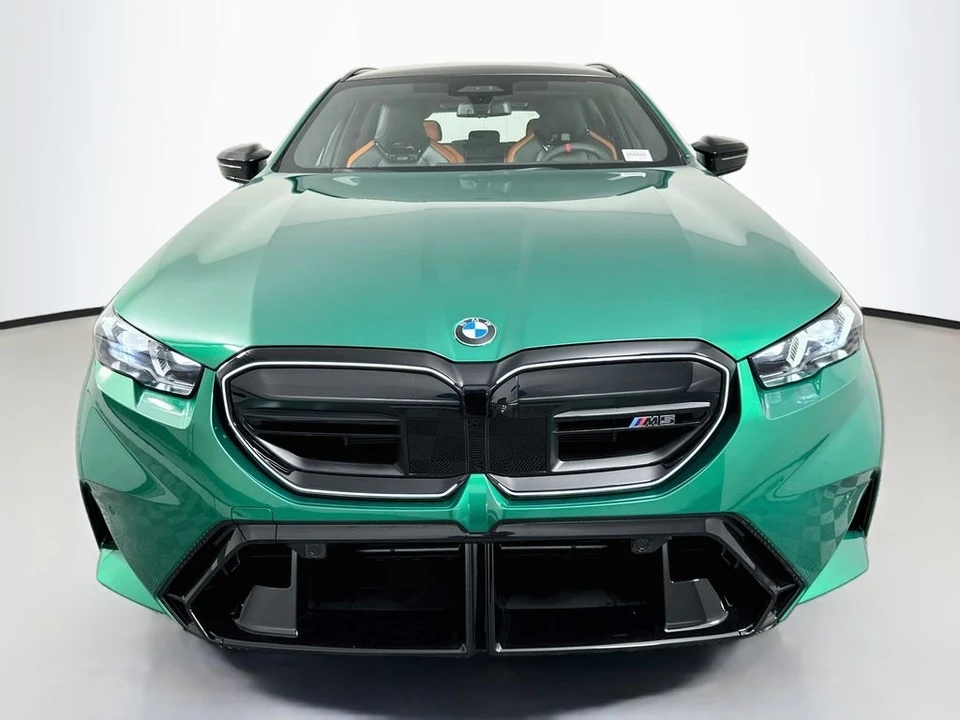 2027 BMW G90/G99 M5 - Image 2 of 24