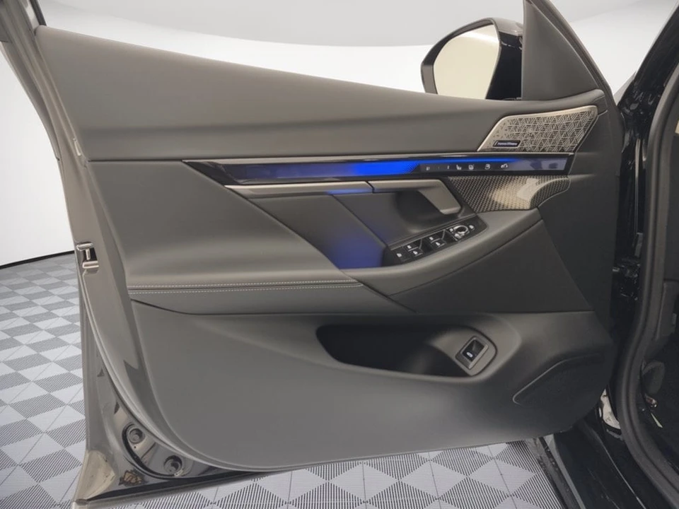 2027 BMW G90/G99 M5 - Image 13 of 29