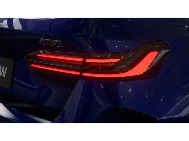 2027 BMW M5 - Image 8 of 14