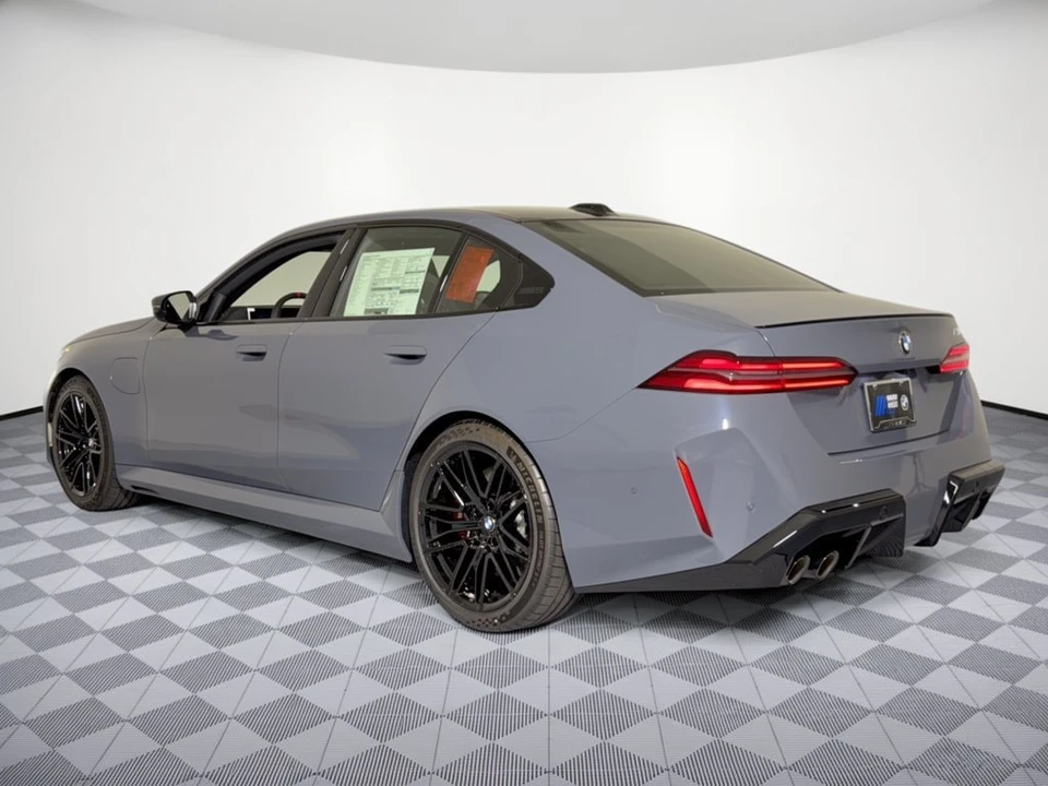 2027 BMW G90/G99 M5 - Image 3 of 31