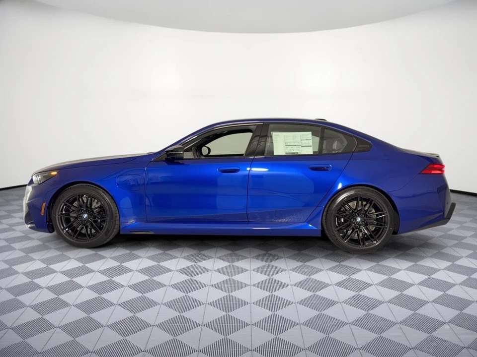 2027 BMW G90/G99 M5 - Image 2 of 30
