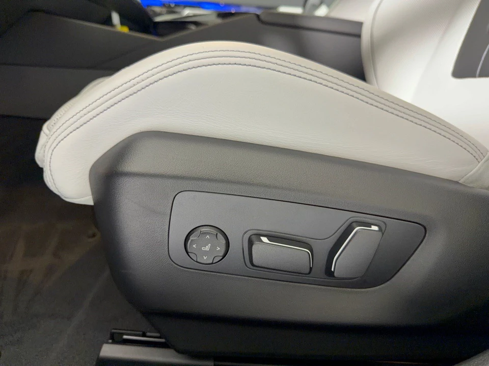 2027 BMW G90/G99 M5 - Image 15 of 30