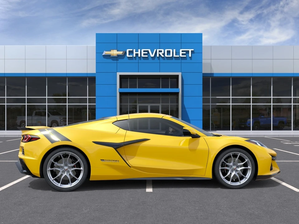 2027 Chevrolet Corvette C8 Grand Sport - Image 29 of 31