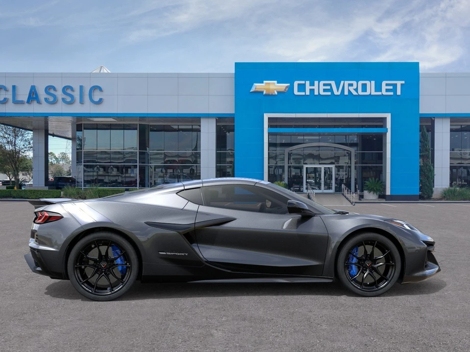2027 Chevrolet Corvette C8 Grand Sport - Image 5 of 31