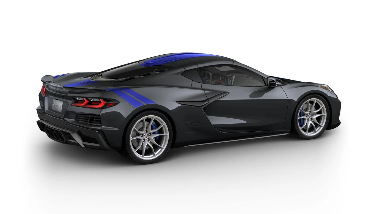 2027 Chevrolet Corvette C8 Grand Sport - Image 4 of 11