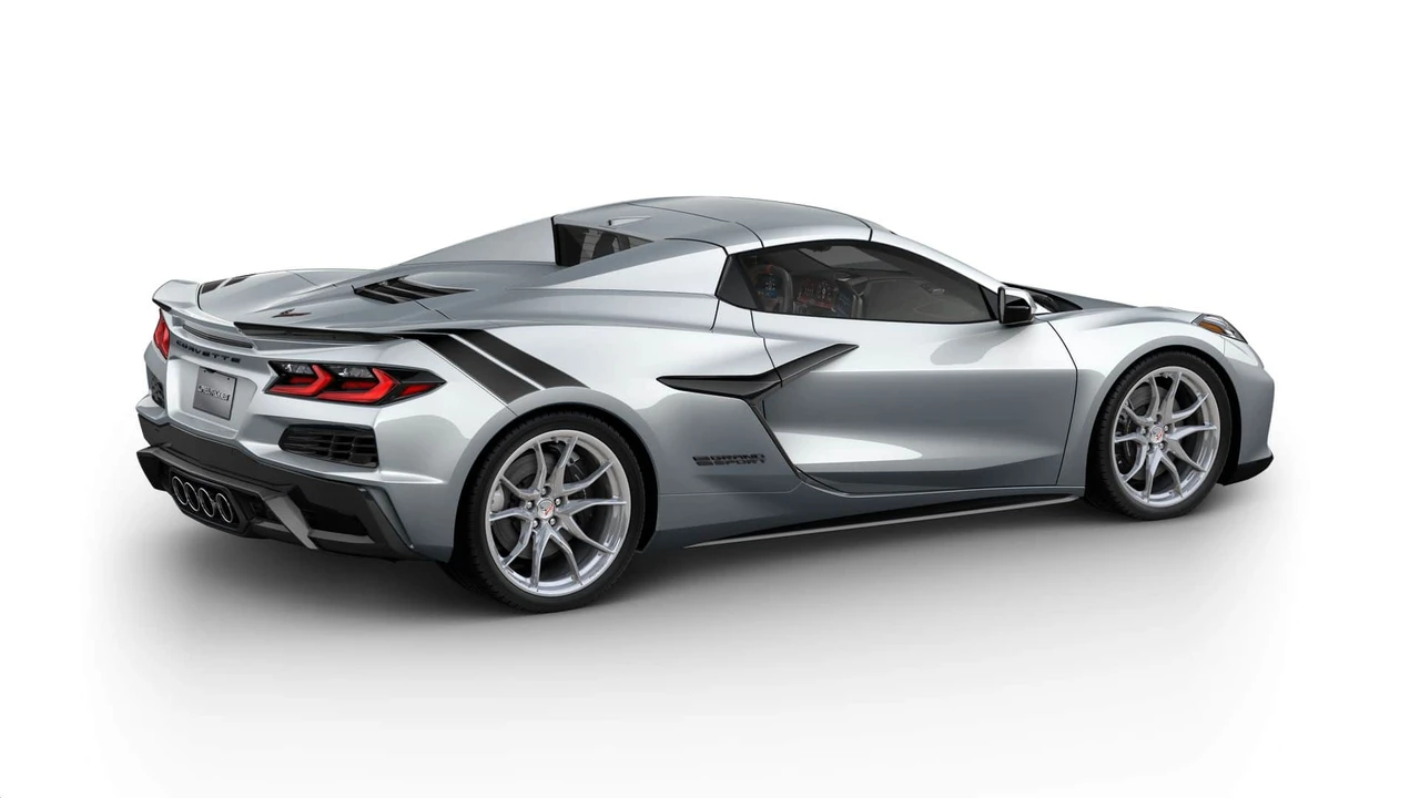 2027 Chevrolet Corvette C8 Grand Sport - Image 5 of 12
