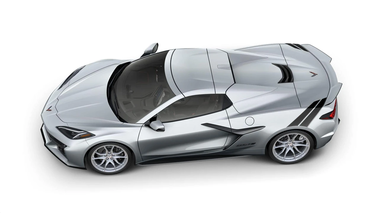 2027 Chevrolet Corvette C8 Grand Sport - Image 8 of 12