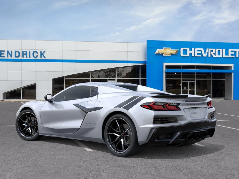 2027 Chevrolet Corvette C8 Grand Sport - Image 4 of 31