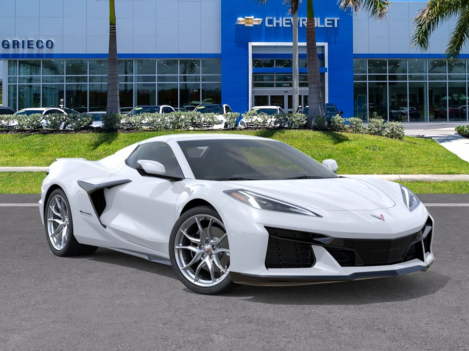 2027 Chevrolet Corvette C8 Grand Sport - Image 23 of 31
