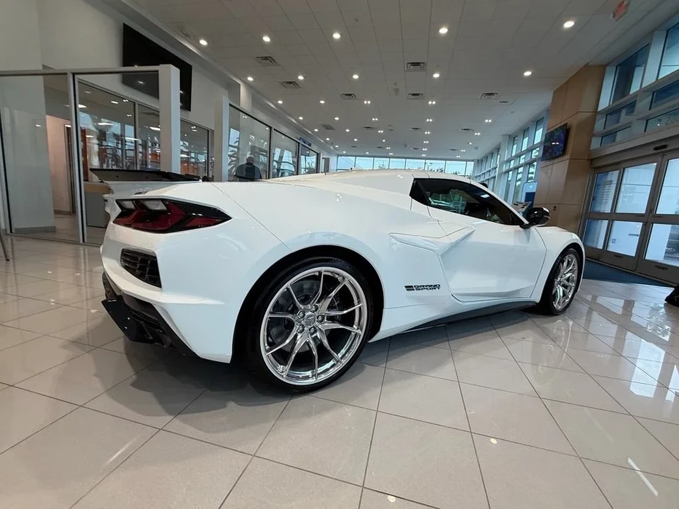 2027 Chevrolet Corvette C8 Grand Sport - Image 8 of 31