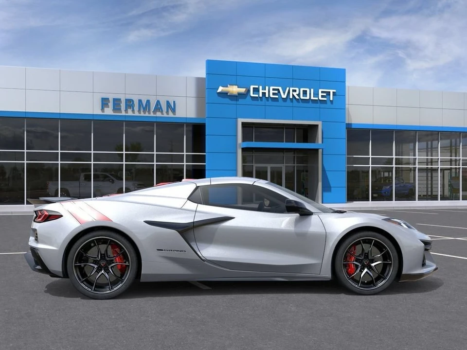 2027 Chevrolet Corvette C8 Grand Sport - Image 6 of 31