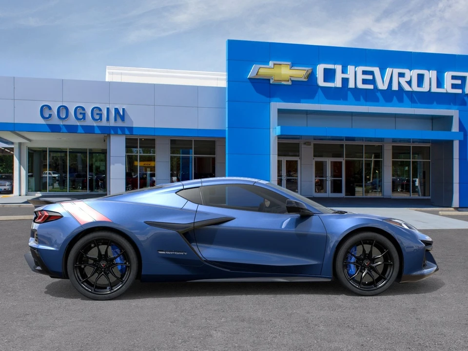 2027 Chevrolet Corvette C8 Grand Sport - Image 5 of 24