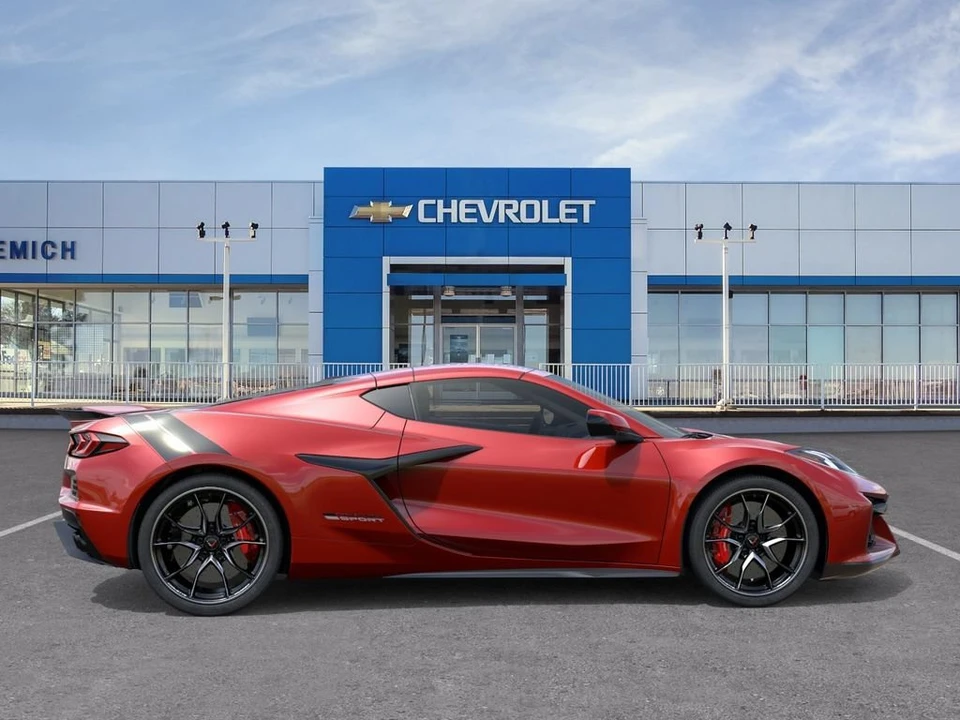 2027 Chevrolet Corvette C8 Grand Sport - Image 5 of 31