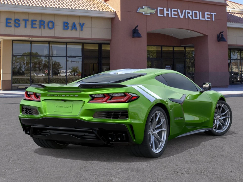 2027 Chevrolet Corvette C8 Grand Sport - Image 4 of 31