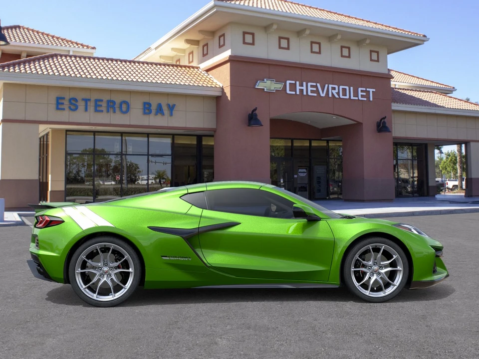2027 Chevrolet Corvette C8 Grand Sport - Image 5 of 31
